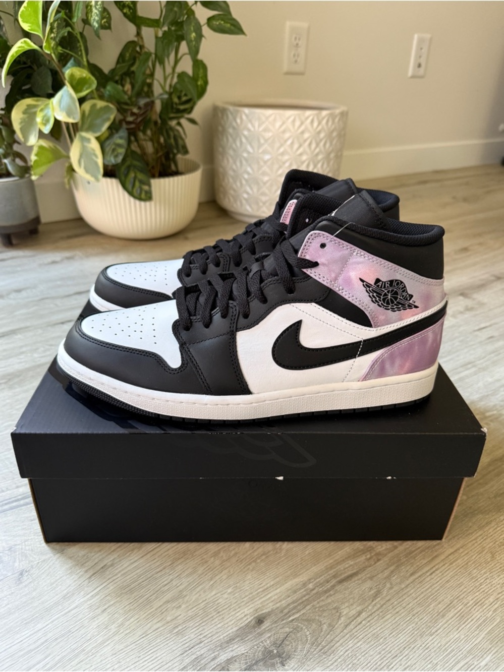 NWB Nike Air Jordan 1 Mid SE Zen Master Black Coral White Purple Tie Dye